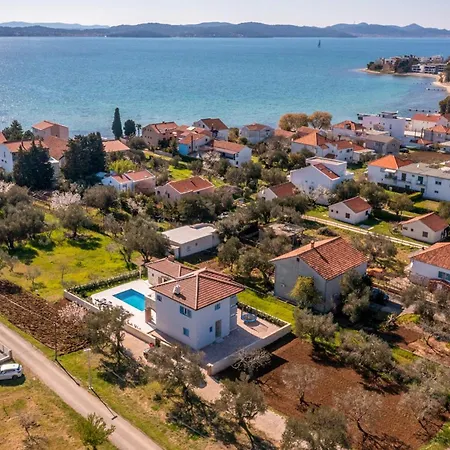 Batana Tatil Evi